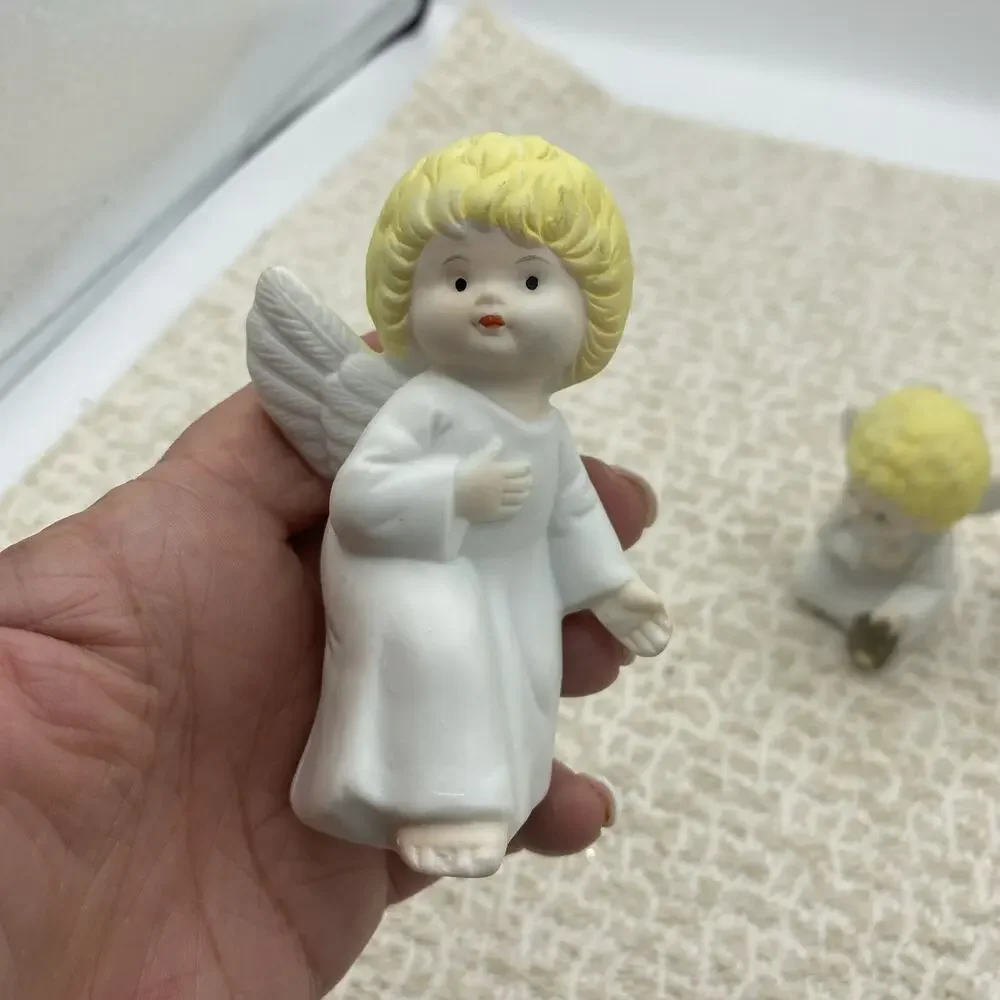 VINTAGE GROUP OF THREE BABY ANGELS, CERAMIC FIGURINES